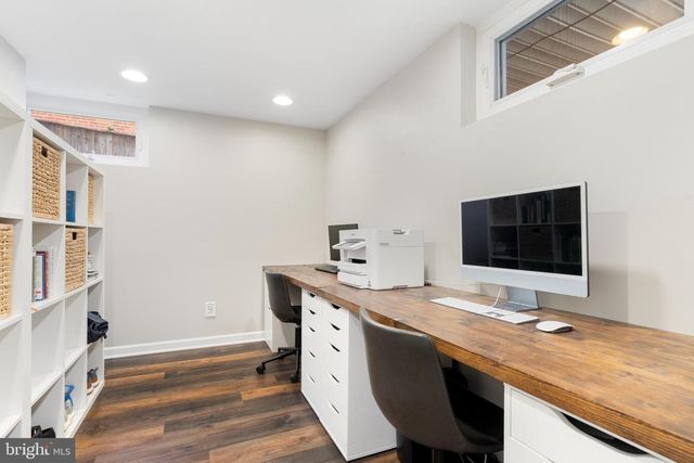 136 HOPKINS RD, Baltimore, MD 21212