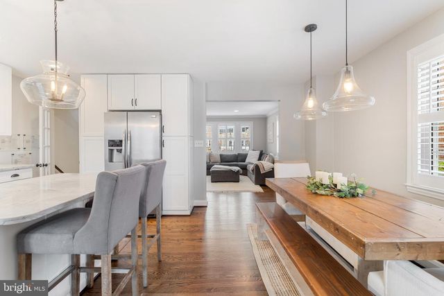 136 HOPKINS RD, Baltimore, MD 21212