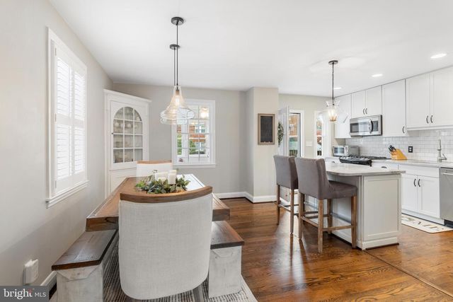 136 HOPKINS RD, Baltimore, MD 21212