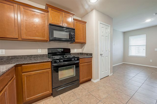 5822 Camelia Evergreen Lane, Richmond, TX 77407
