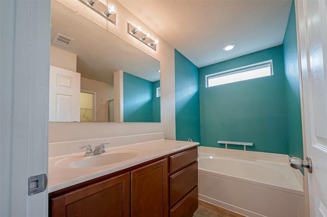 5822 Camelia Evergreen Lane, Richmond, TX 77407