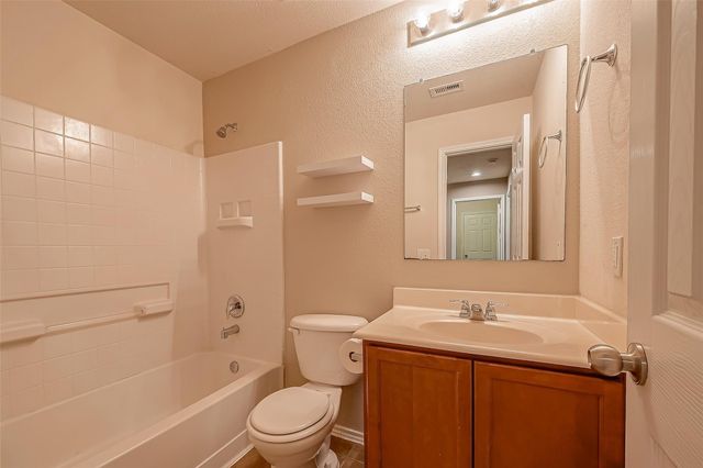 5822 Camelia Evergreen Lane, Richmond, TX 77407