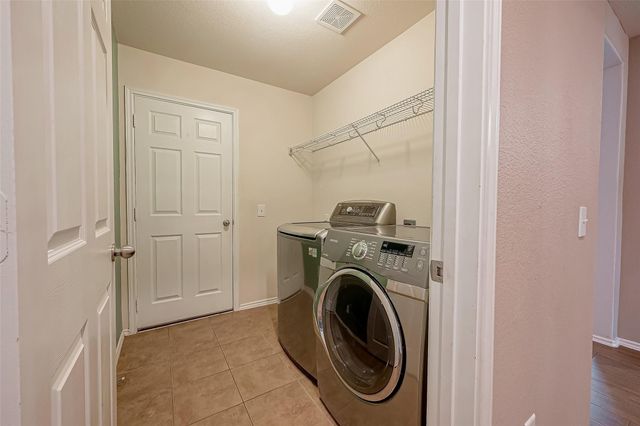 5822 Camelia Evergreen Lane, Richmond, TX 77407