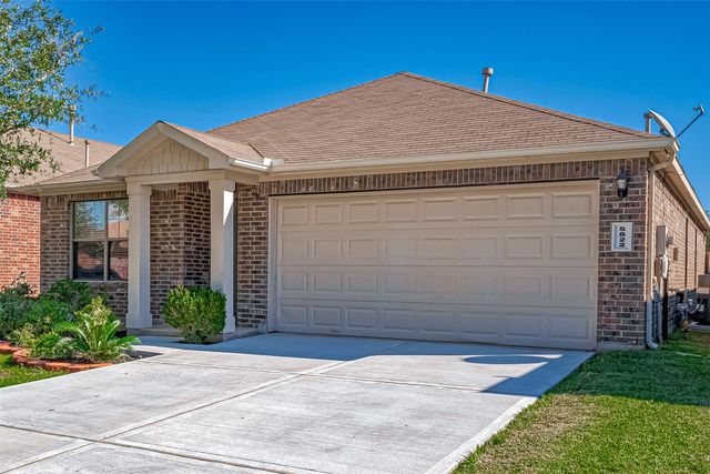 5822 Camelia Evergreen Lane, Richmond, TX 77407