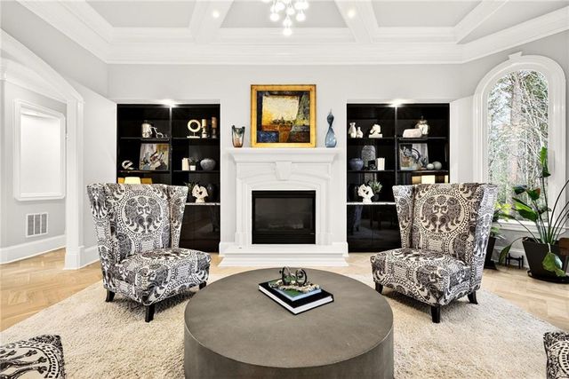 2015 Shaudi Lane, Atlanta, GA 30345