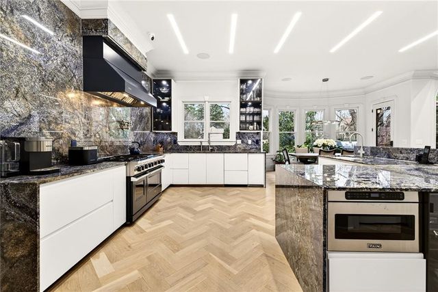 2015 Shaudi Lane, Atlanta, GA 30345