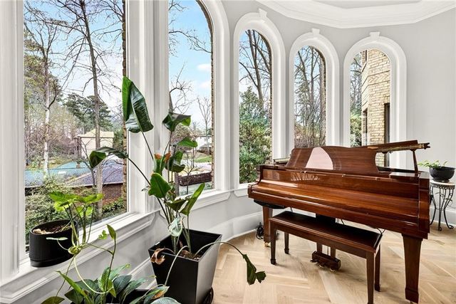 2015 Shaudi Lane, Atlanta, GA 30345