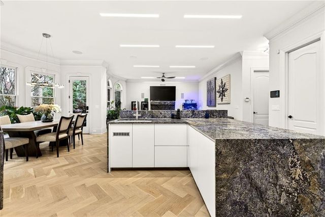 2015 Shaudi Lane, Atlanta, GA 30345