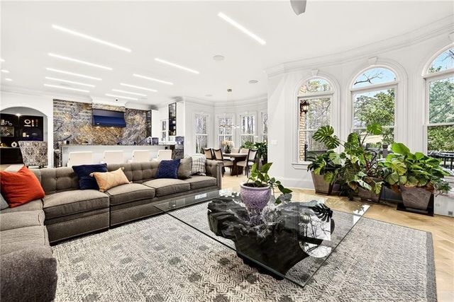 2015 Shaudi Lane, Atlanta, GA 30345