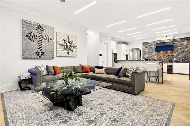 2015 Shaudi Lane, Atlanta, GA 30345