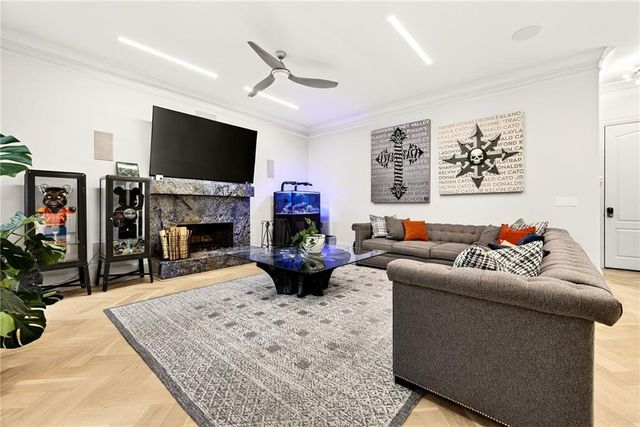 2015 Shaudi Lane, Atlanta, GA 30345