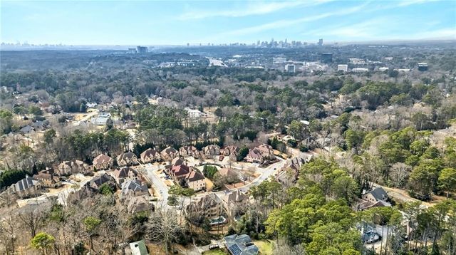 2015 Shaudi Lane, Atlanta, GA 30345