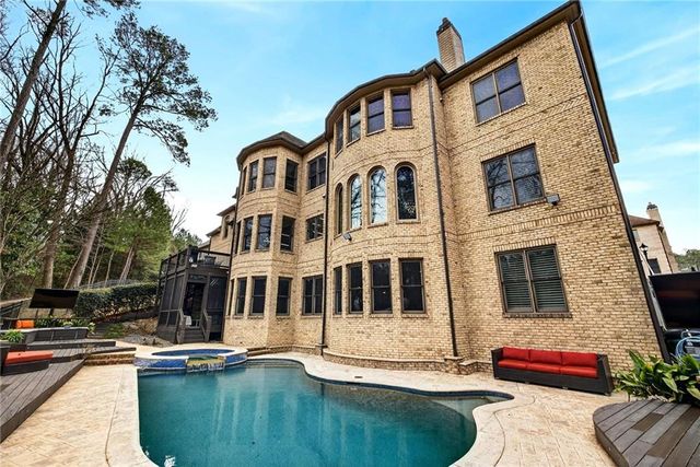 2015 Shaudi Lane, Atlanta, GA 30345