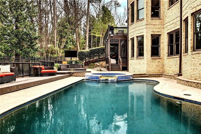 2015 Shaudi Lane, Atlanta, GA 30345