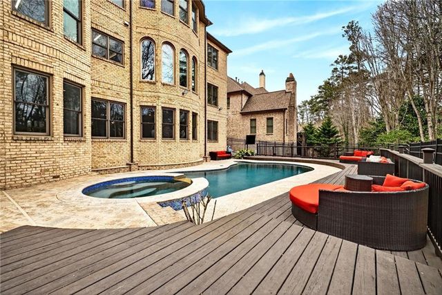 2015 Shaudi Lane, Atlanta, GA 30345