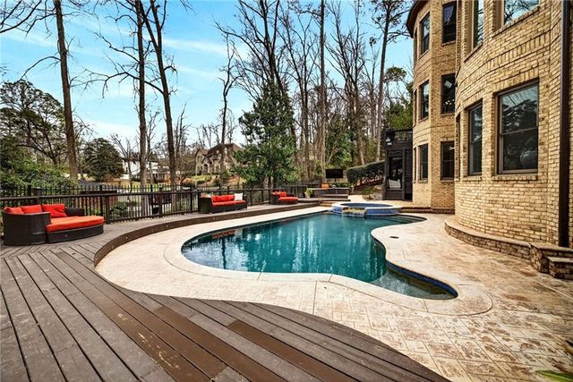 2015 Shaudi Lane, Atlanta, GA 30345