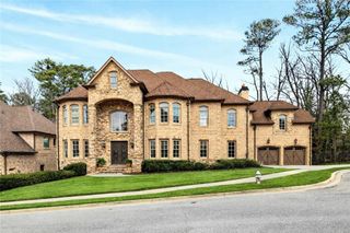 2015 Shaudi Lane, Atlanta, GA 30345