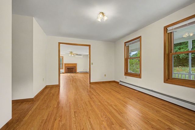 35 Cook Rd, Southampton, MA 01073