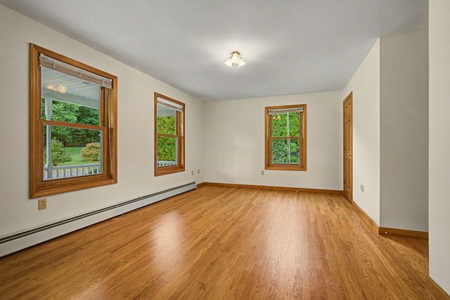 35 Cook Rd, Southampton, MA 01073