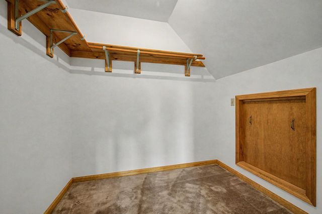 35 Cook Rd, Southampton, MA 01073