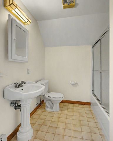 35 Cook Rd, Southampton, MA 01073