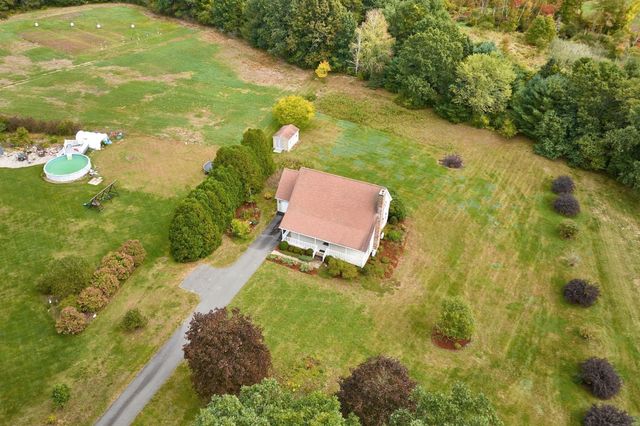 35 Cook Rd, Southampton, MA 01073