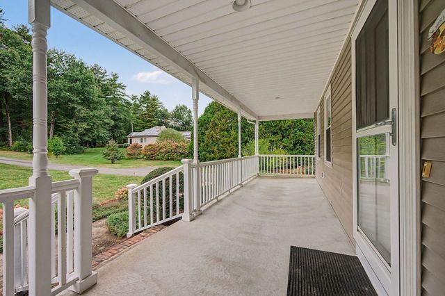 35 Cook Rd, Southampton, MA 01073