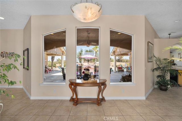 8289 Alta Mesa Road, Oak Hills, CA 92344