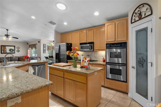 8289 Alta Mesa Road, Oak Hills, CA 92344