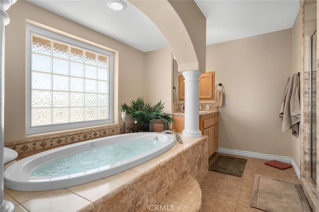 8289 Alta Mesa Road, Oak Hills, CA 92344