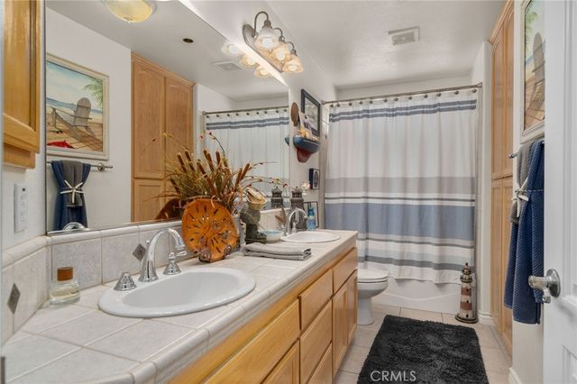 8289 Alta Mesa Road, Oak Hills, CA 92344