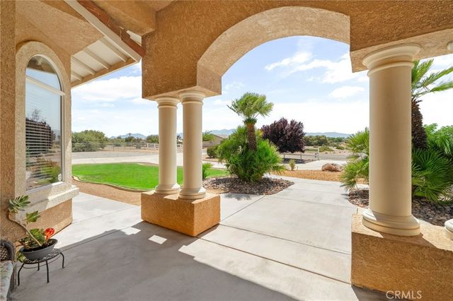 8289 Alta Mesa Road, Oak Hills, CA 92344