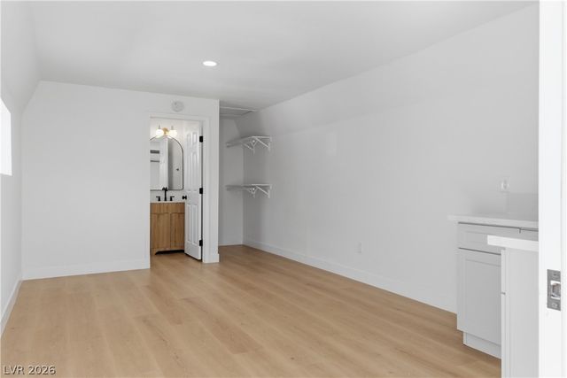 5184 Merrill Circle, Las Vegas, NV 89120