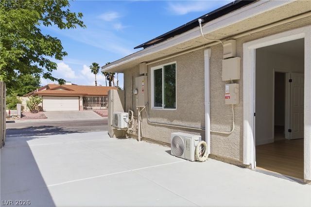 5184 Merrill Circle, Las Vegas, NV 89120