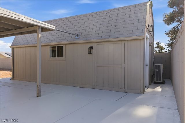 5184 Merrill Circle, Las Vegas, NV 89120