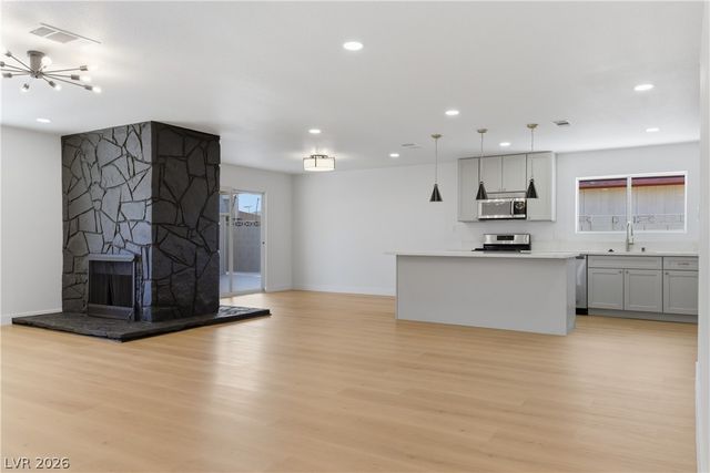 5184 Merrill Circle, Las Vegas, NV 89120