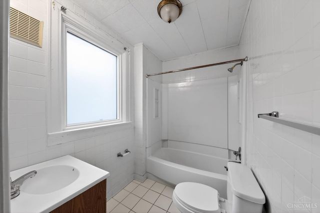 5119 Warren Avenue, Norwood, OH 45212