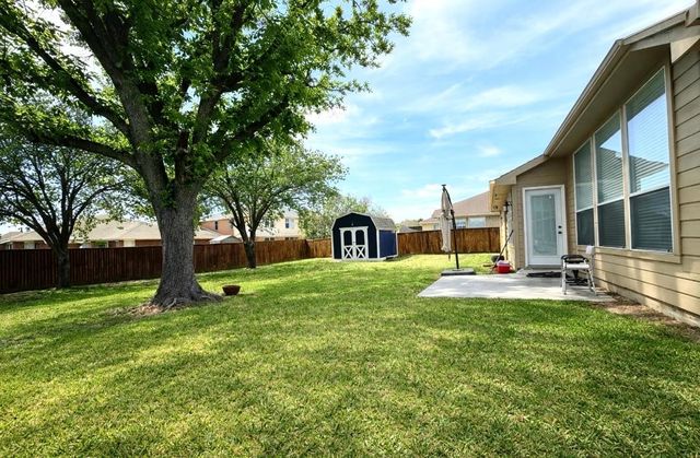 208 creek point Lane, Mansfield, TX 76002