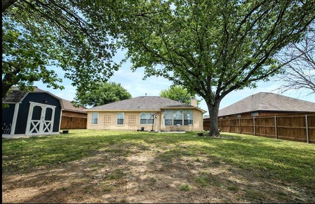 208 creek point Lane, Mansfield, TX 76002