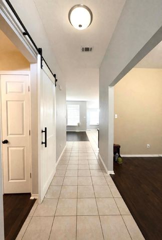 208 creek point Lane, Mansfield, TX 76002