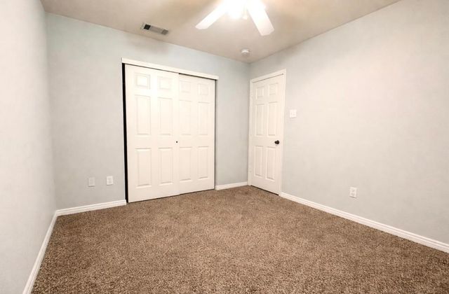 208 creek point Lane, Mansfield, TX 76002