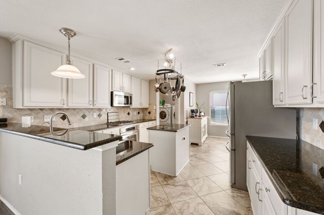 1633 Mountain Laurel Drive, Keller, TX 76248