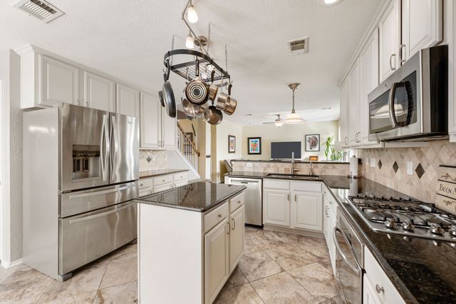 1633 Mountain Laurel Drive, Keller, TX 76248