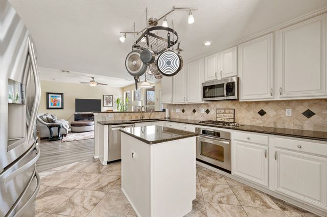 1633 Mountain Laurel Drive, Keller, TX 76248