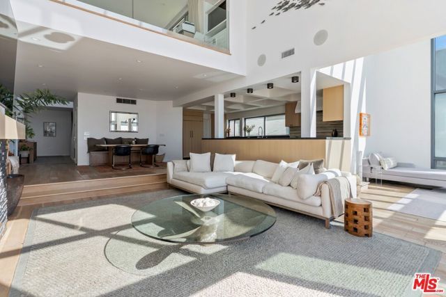 5205 Ocean Front Walk 301, Marina Del Rey, CA 90292