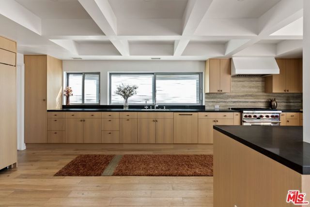 5205 Ocean Front Walk 301, Marina Del Rey, CA 90292