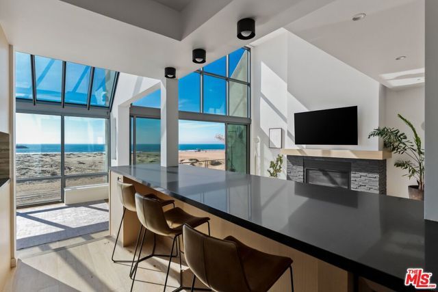 5205 Ocean Front Walk 301, Marina Del Rey, CA 90292