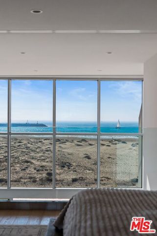 5205 Ocean Front Walk 301, Marina Del Rey, CA 90292