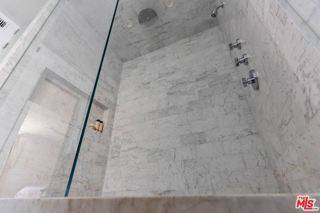 5205 Ocean Front Walk 301, Marina Del Rey, CA 90292