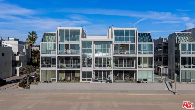 5205 Ocean Front Walk 301, Marina Del Rey, CA 90292